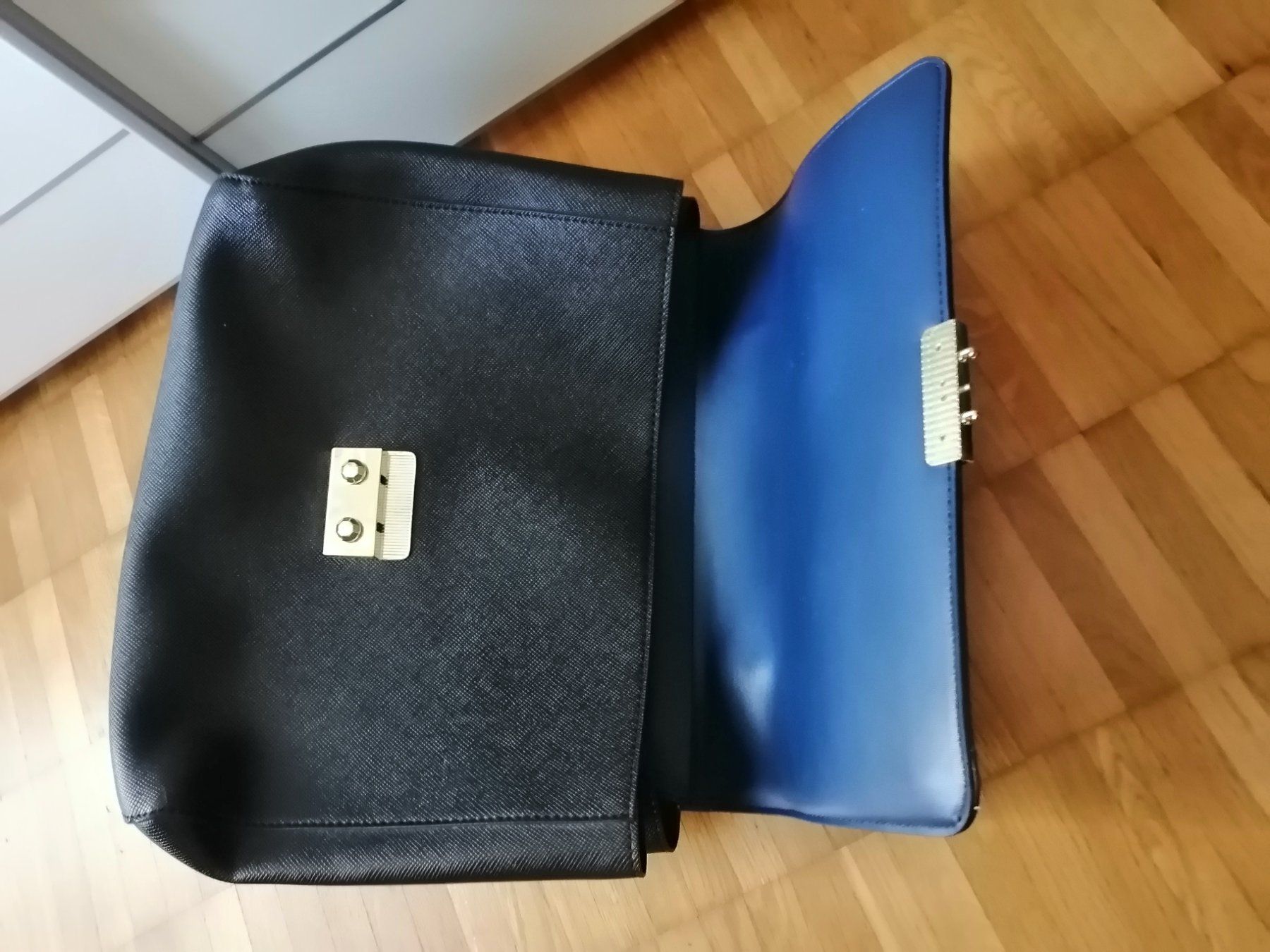 Guess Borse da donna: GUESS Damen Handtasche schwarz – Nuovo (secondo la descrizione) da Uster venduto da zebralino 3