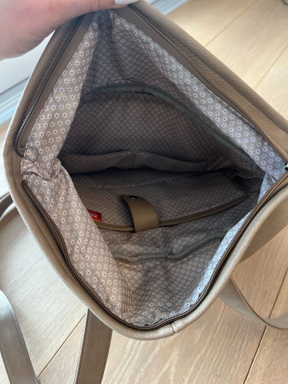 Zwei Rucksäcke: Rucksack zwei, Kunstleder, beige – Gebraucht aus Wettingen von skilpadde 3