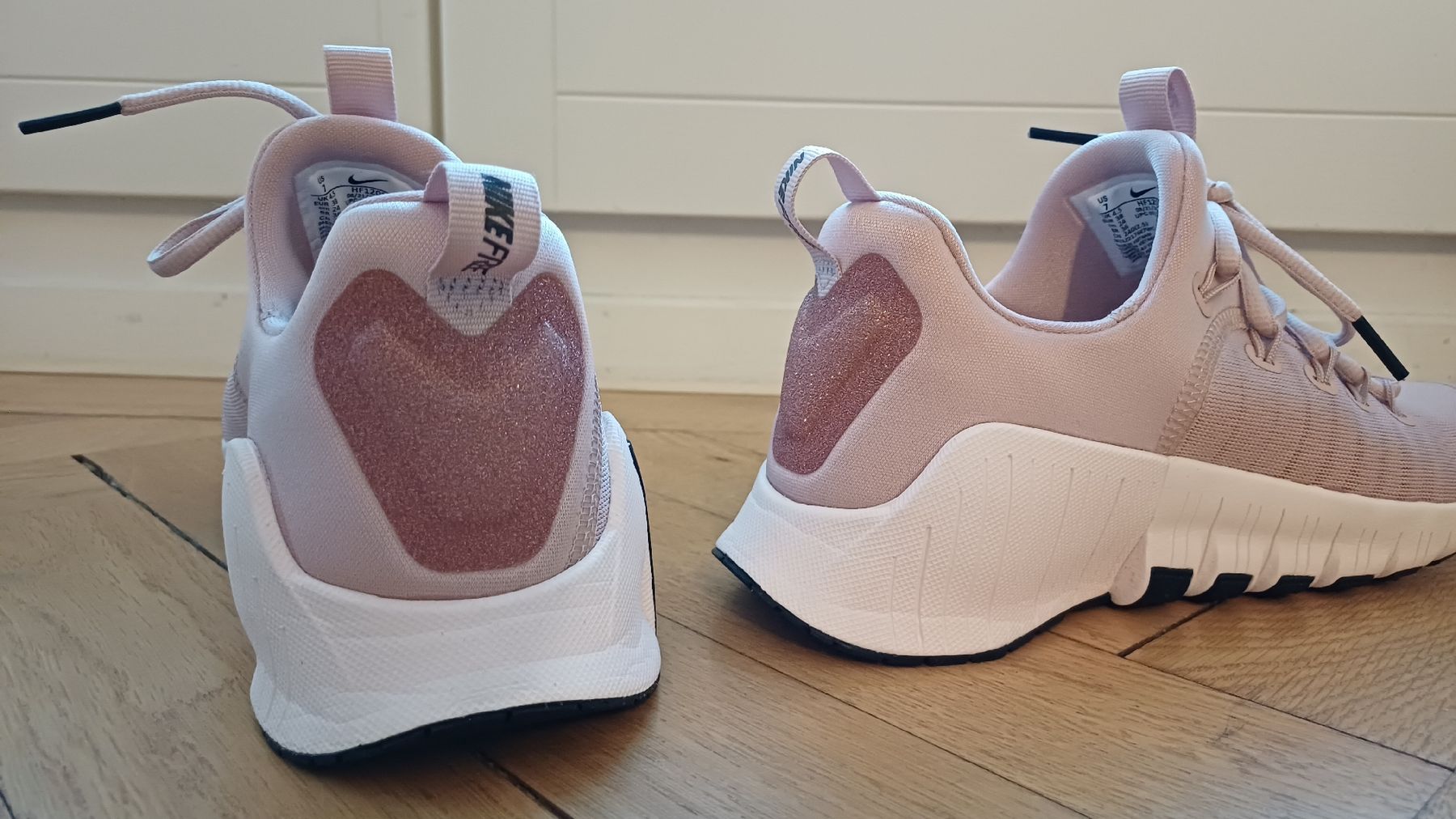 Nike Scarpe da donna: Nike FREE Performance neuves roses – Nuovo (secondo la descrizione) da Genève venduto da njia 4