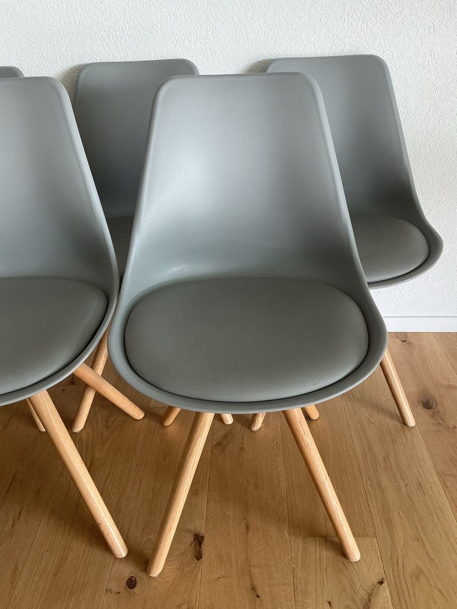 Micasa Stühle: Stühle Micasa 6er Set grau mit Polster u. Eichenholz – Gebraucht aus Uster von Carpenter1 4