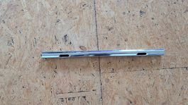 USM Haller Rohr 35 mit integrierten Schrauben