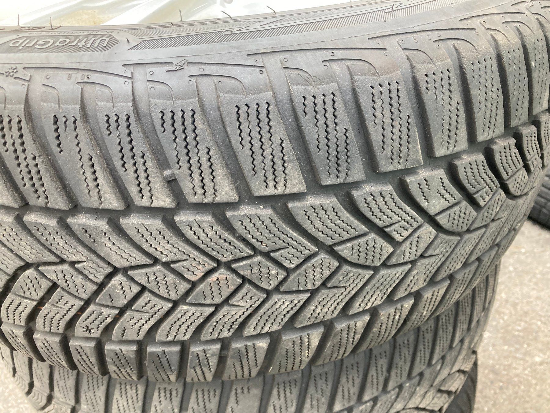 BMW Pneumatici & Ruote complete: BMW 320 Winterräder 225/50R17 – Usato da Cham venduto da WB2223 6