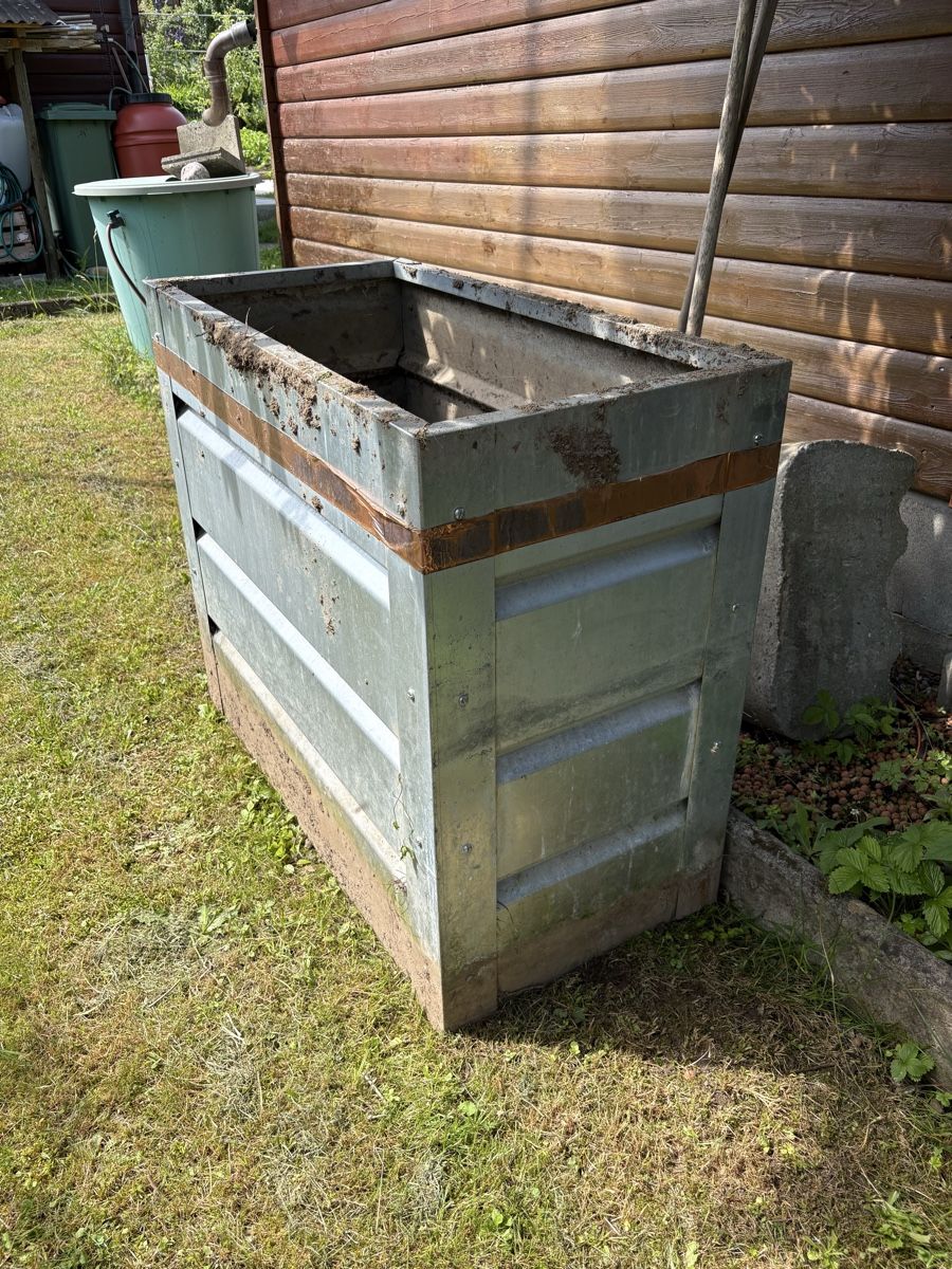 Box contenitori: Galvanized metal raised garden beds used condition – Usato da Steinhausen venduto da lou_k5sx 1