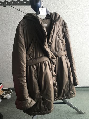 Daunenjacke mit Kapuze von Alberta Ferretti, schlammfarbig