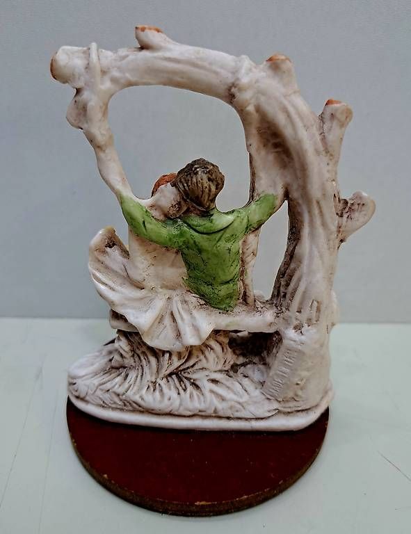 Statuette: Giardino di Musa – Usato da Zürich venduto da aiman3333 1