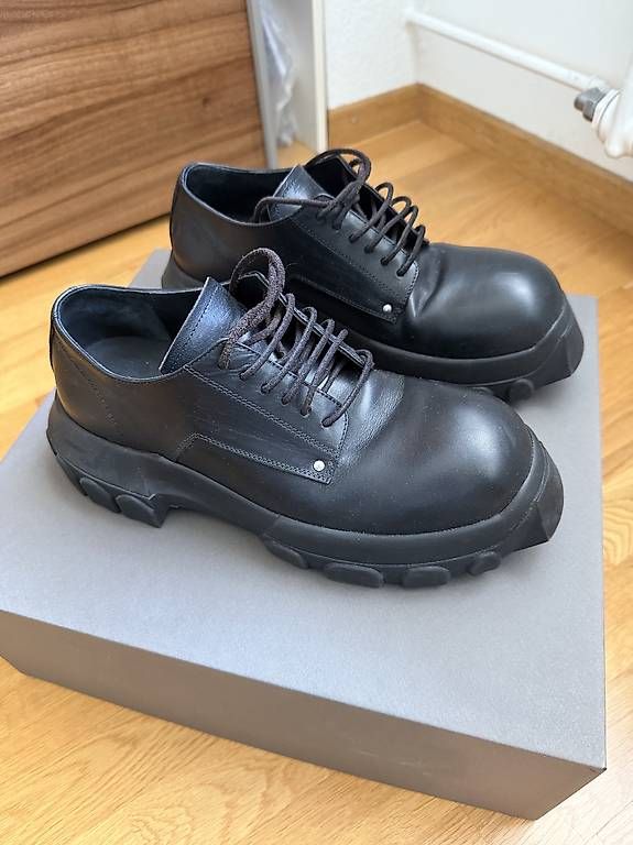 Scarpe da uomo: Rick Owens Tractor Boots – Usato da Egnach venduto da hrid