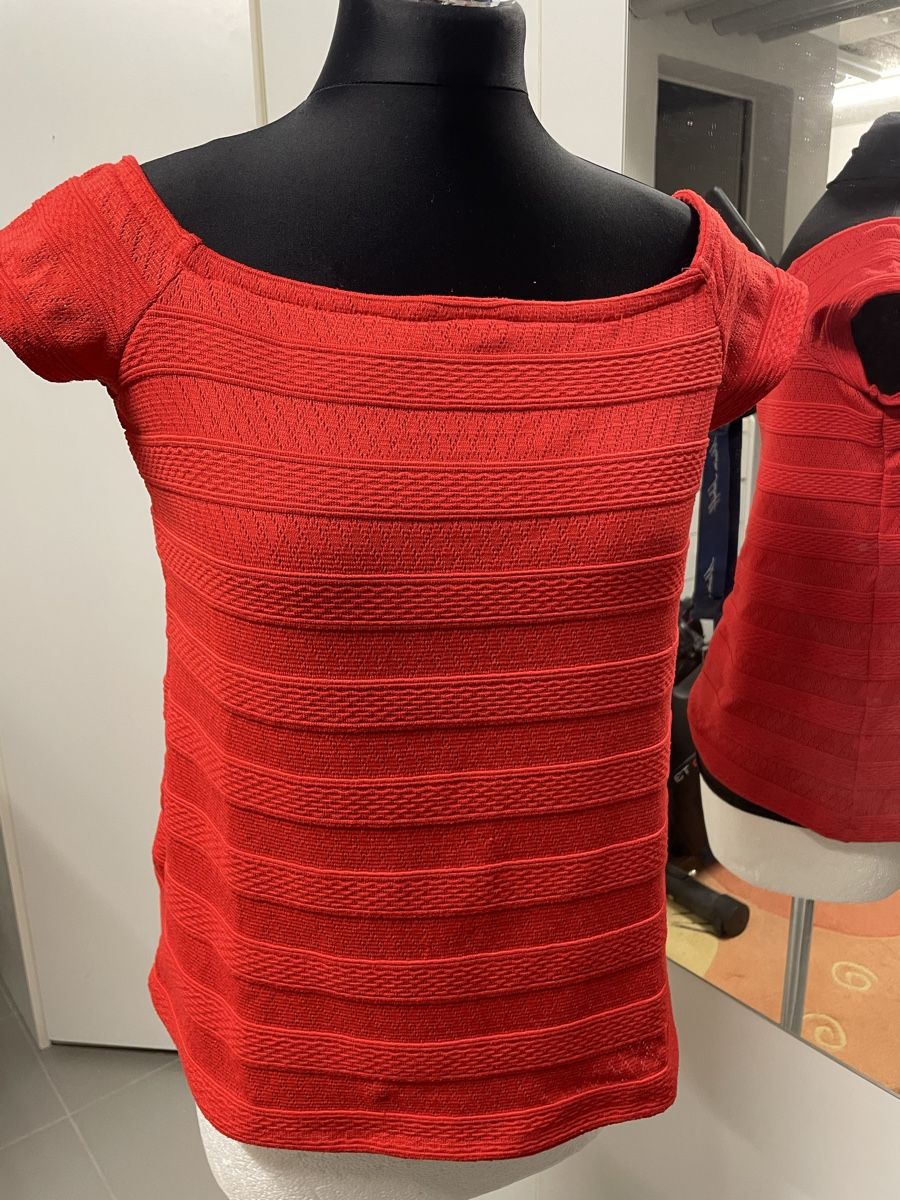 Lotti di vestiti: 4 Sommer Damen T-Shirts, GUESS, ESPRIT – Usato da Urdorf venduto da Anassor 9