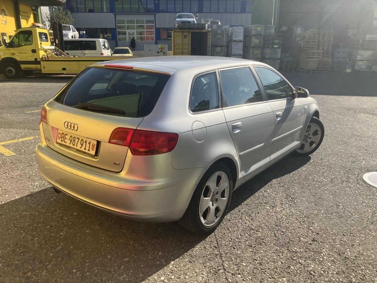 Audi Automobili: Audi A3 Sportback 1,6 ab MFK – Usato da Gwatt (Thun) venduto da Mech81 1
