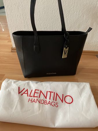 grand sac Valentino noir Comme neuf 