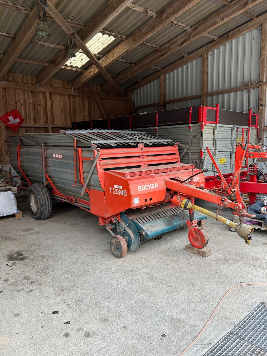 Bucher Tutte le macchine: Bucher Ladewagen T 20 MS – Usato da Münchenbuchsee venduto da Schnafli82 1