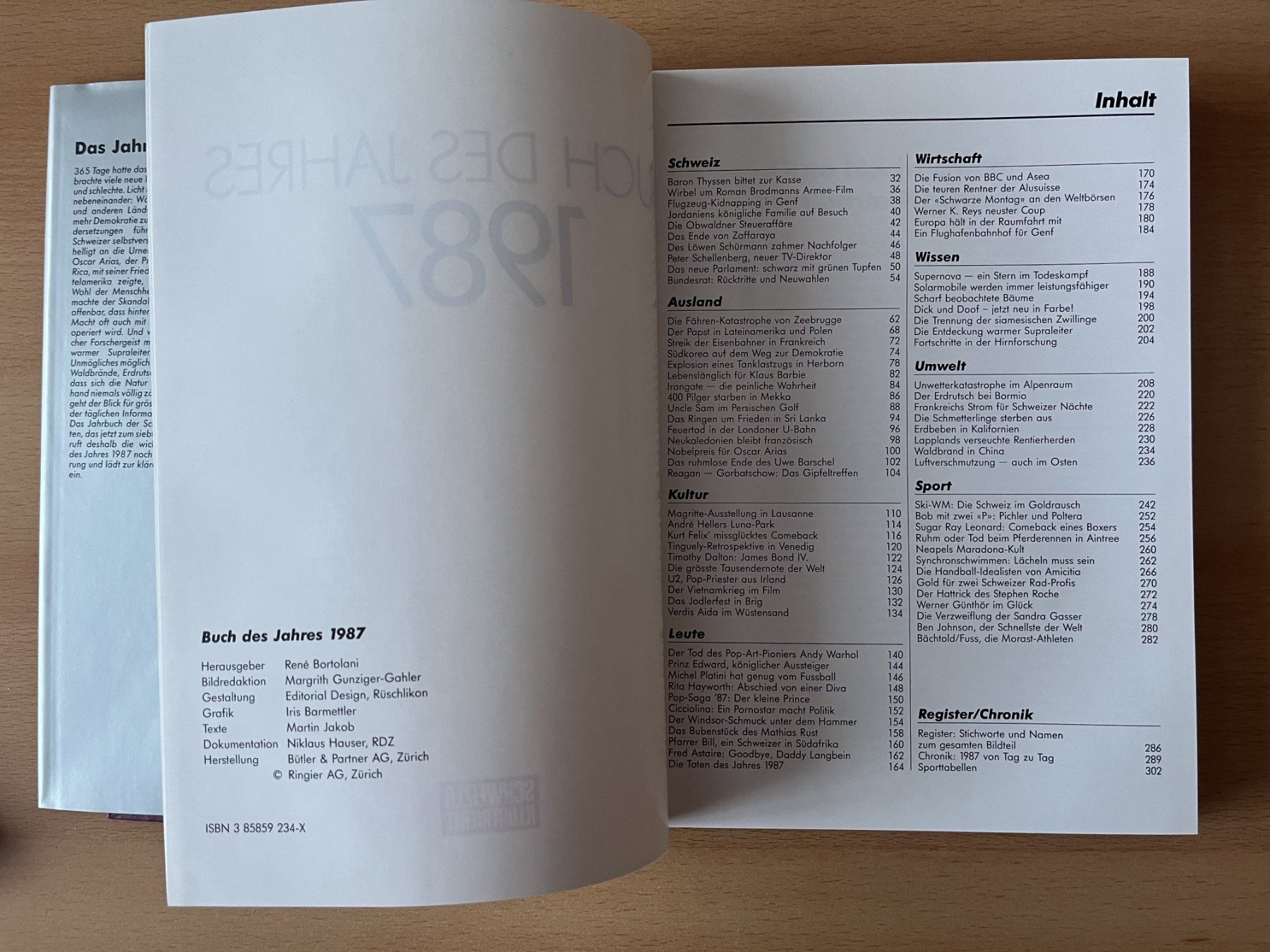 Libri: Buch des Jahres 1987 - Schweizer Illustrierte – Nuovo (secondo la descrizione) da Lausen venduto da Mondeo10628 3