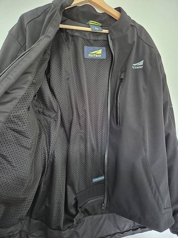Giacche: Töff Jacke – Usato da Jegenstorf venduto da Glasi100 3
