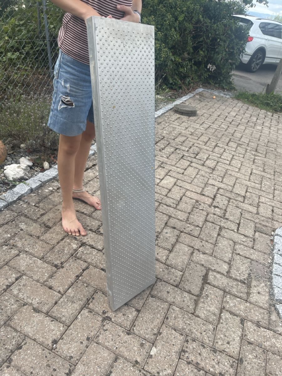 Escaliers: Treppenstufen aus Alu – D'occasion à Aarberg par Markuswalter