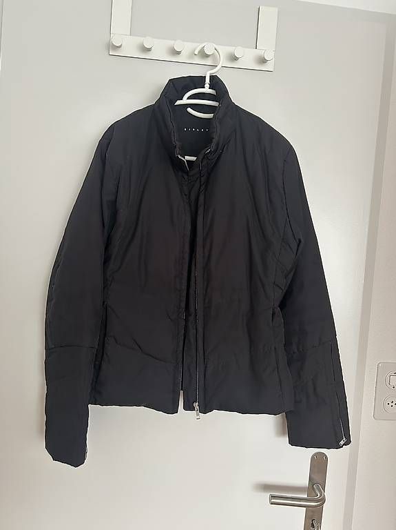 Vestes: Doudoune Sisley Taille S – D'occasion à Bern par manu0100