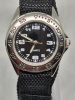 Damen-/Mädchenarmbanduhr, schwarzes Armband, perfekt