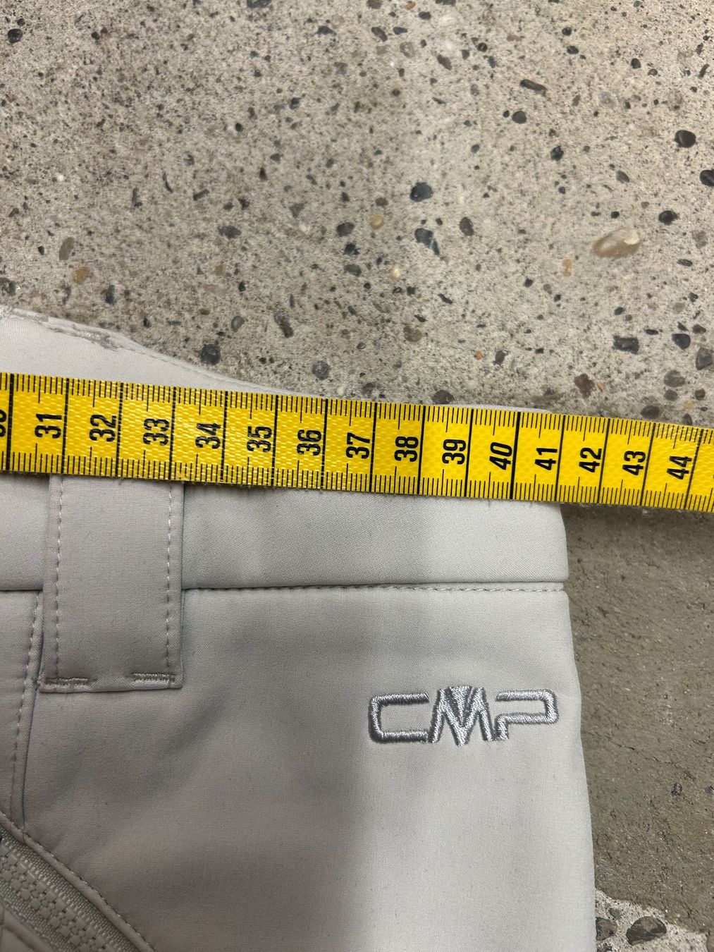 CMP Pantaloni: CMP gefütterte Softshell Hose Damen Gr. M – Usato da Olten venduto da patricialesandra 4