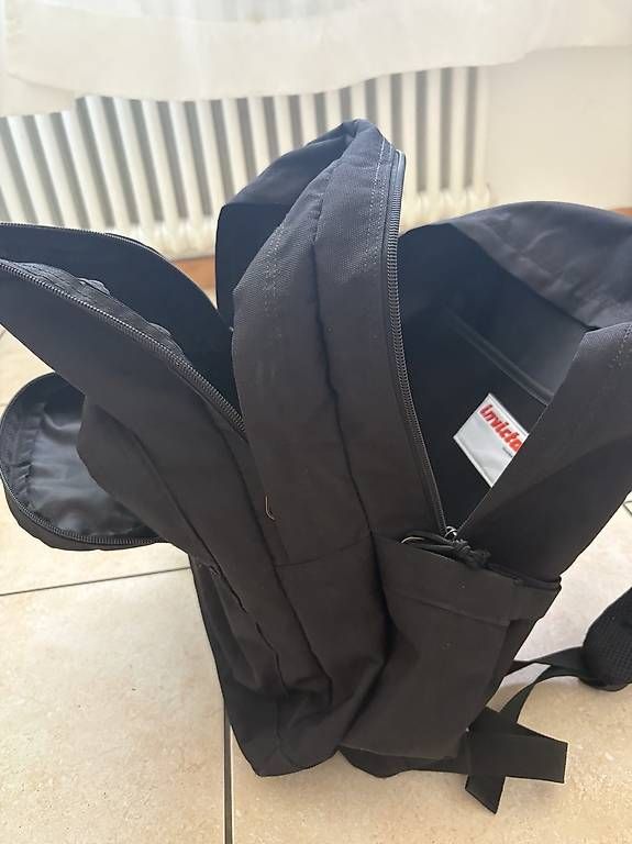 Zaini: Zaino Invicta Nero – Usato da Rancate venduto da mel_r7cj 1