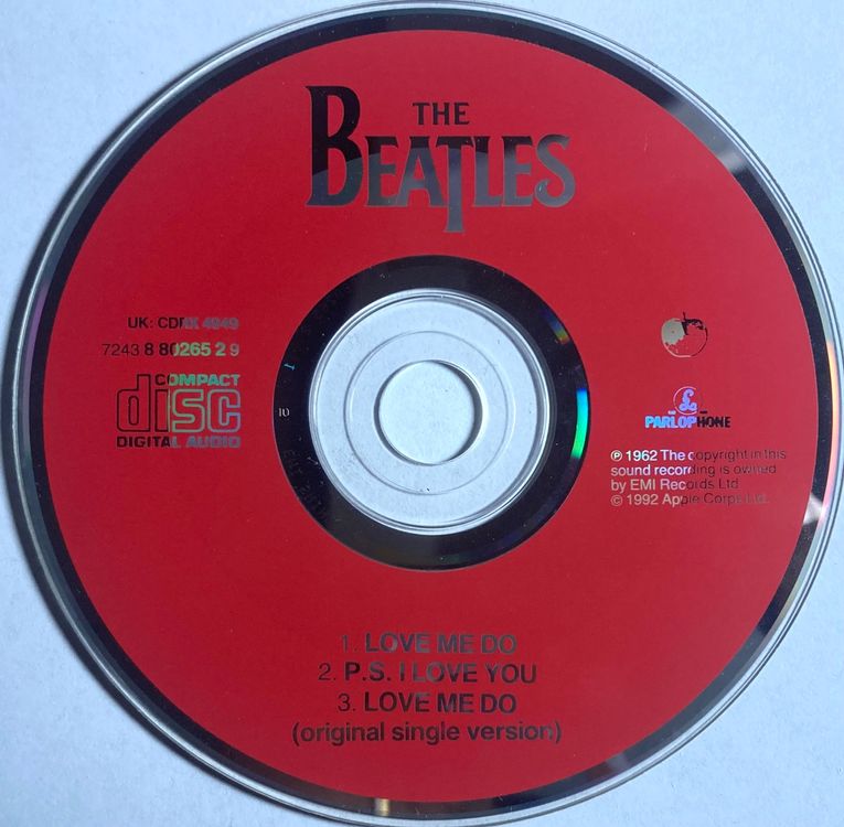 Magnete The Beatles Love Me Do Car: Calamita In Gomma Ufficiale Per Frigorifero, Gadget Collezionabile