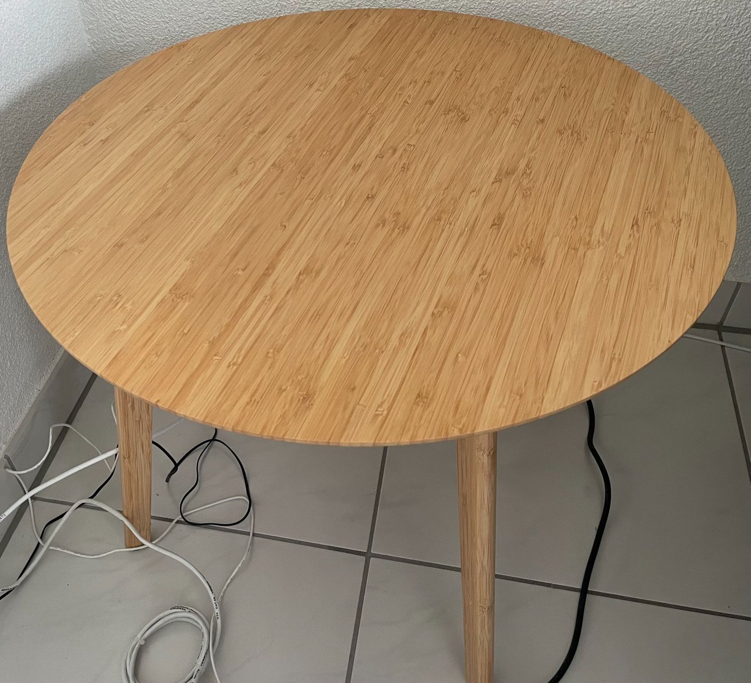 Ikea Tavoli: IKEA FINEDE Round Bamboo Side Table, 2 Available – Usato da Basel venduto da JohnnyCrash 3