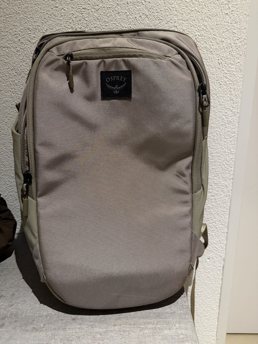 Osprey Zaini: Osprey Airspeed Backpack - Excellent Condition! – Nuovo (secondo la descrizione) da Meilen venduto da and_cg8t