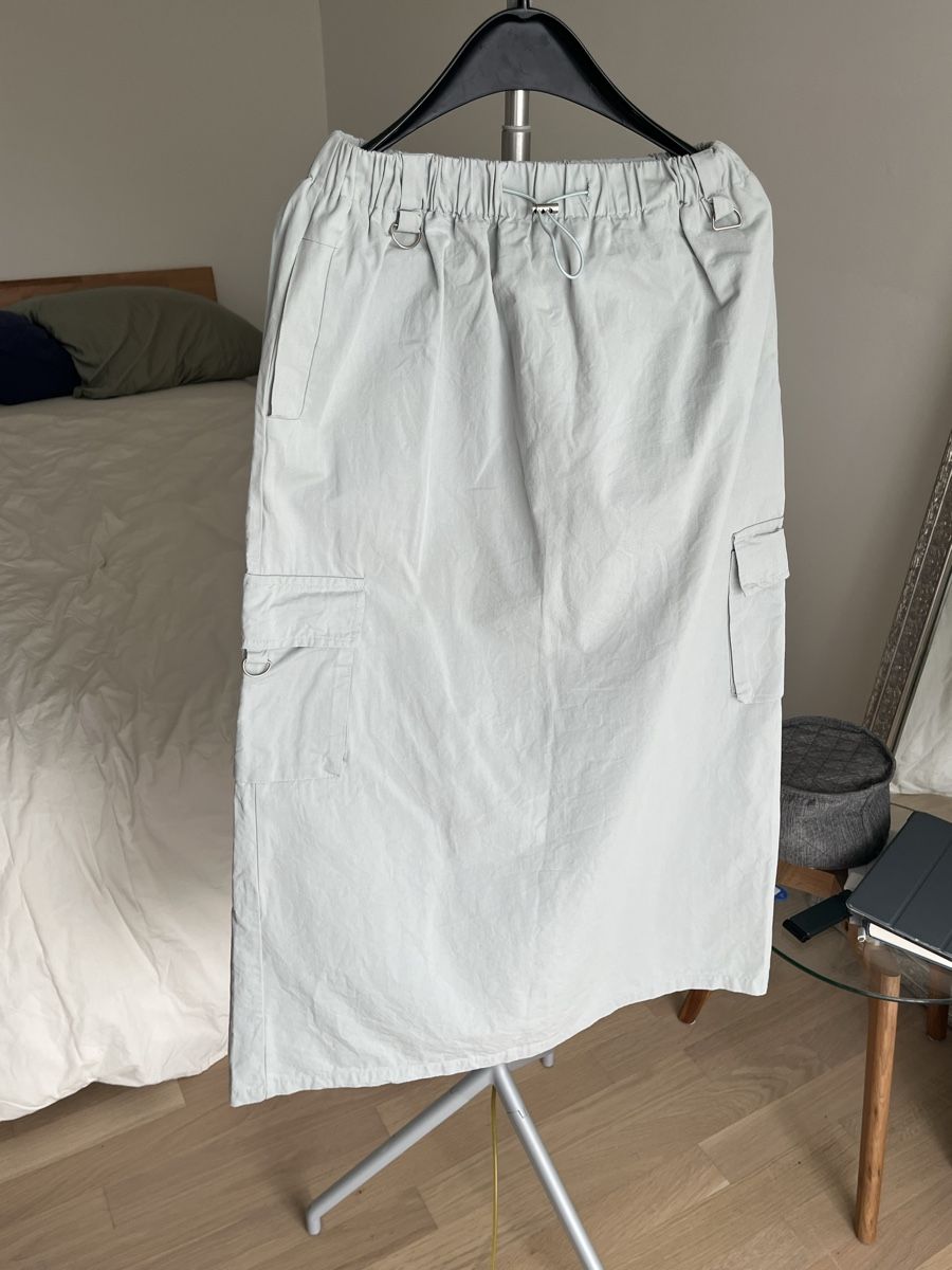 Lotti di vestiti: Cropped cargo jacket with skirt – Nuovo (secondo la descrizione) da Zürich venduto da olg_m6st 5