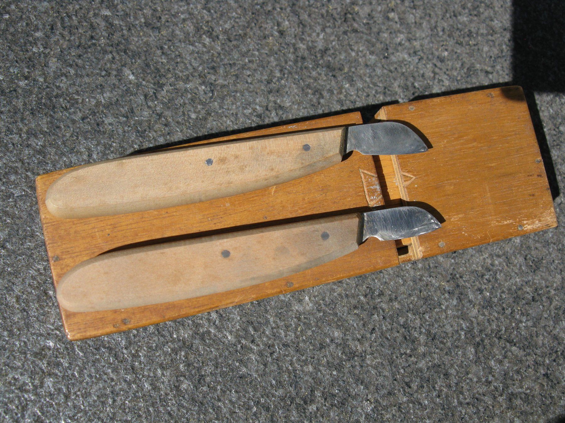 Tous les outils: Schnitzmesser und Hohlmesser – D'occasion à Hittnau par Mares8335 8