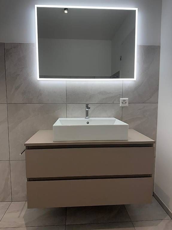 Spiegelschränke: Unique LED Badezimmer Spiegel – Gebraucht aus Oberwil BL von fri_xt6k 1