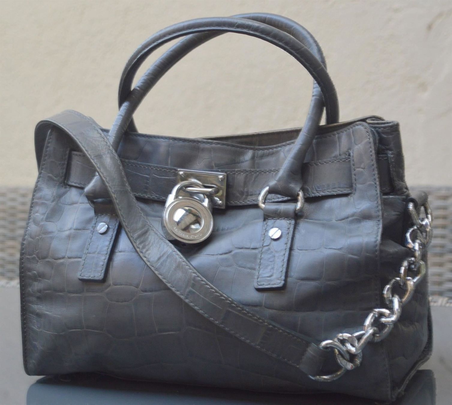 Michael Kors Taschen für Damen: Tasche / Sac Michel Kors Hamilton – Gebraucht aus Collonges von Auganien 4