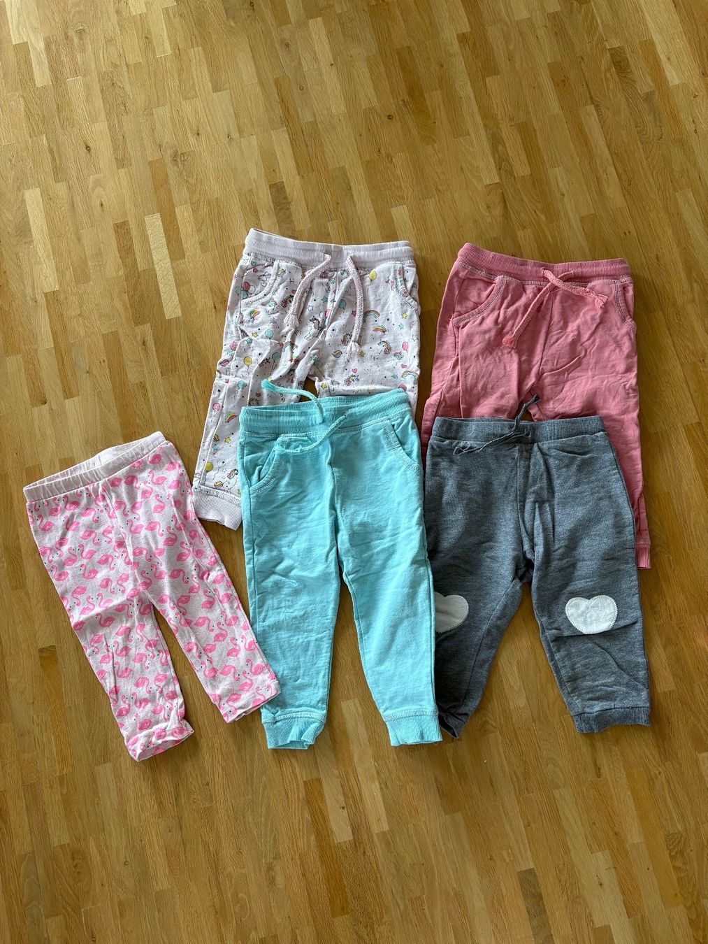 Ensembles coordonnés: 19-teiliges Kleiderpaket Mädchen 86/92 – D'occasion à Pfungen par olipop_91 1