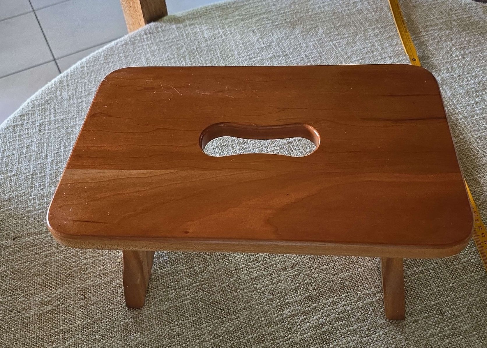 Altro in Decorazioni & Accessori: Wooden stool with handle, good condition – Nuovo (secondo la descrizione) da Hinwil venduto da Ehretstock8