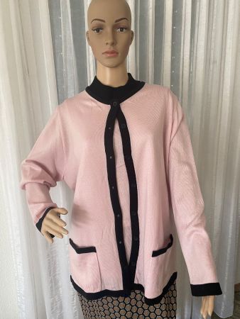 perfekter Auftritt mit diesem speziellen Twinset, rosa, 46