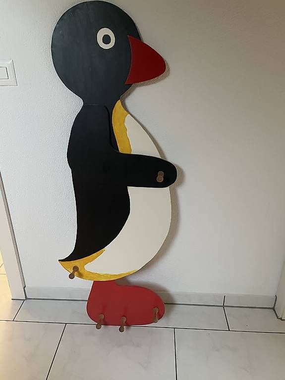 Guardaroba: Kinder Pingu Garderobe – Usato da Schmitten FR venduto da Zimtstengel 1