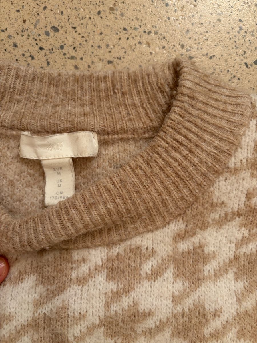 H&M Pulls & Sweat-shirts: H&M Pullover Hahnentrittmuster beige Grösse M – D'occasion à Zürich par tiiina4 2