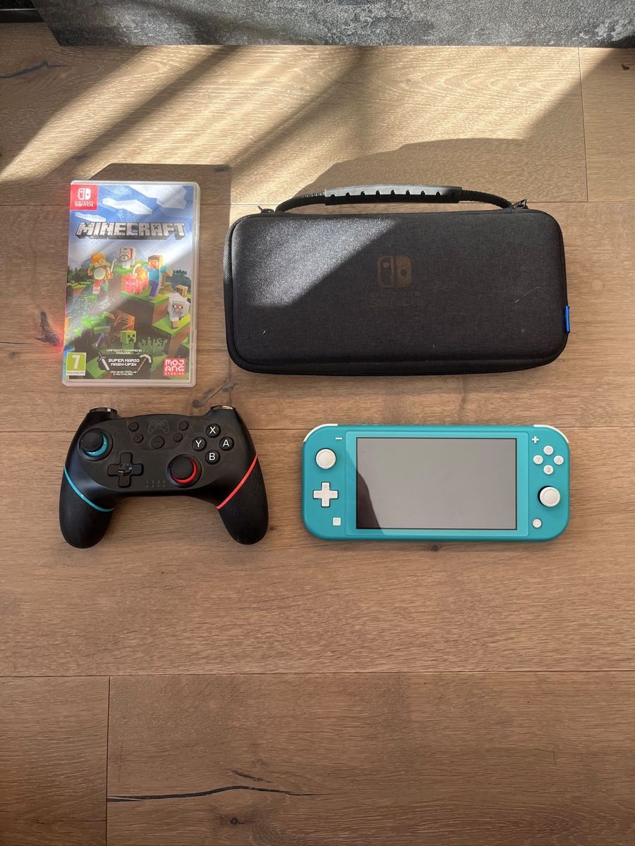 Nintendo Konsolen: Nintendo switch light mit Zusatz – Gebraucht aus Stans von STETTAMANTI