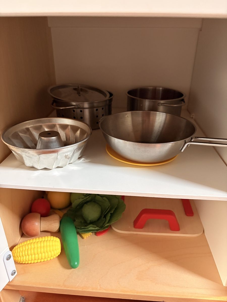 Ikea Giocattoli: Kinderküche mit Zubehör  – Usato da Windisch venduto da Slamit 6