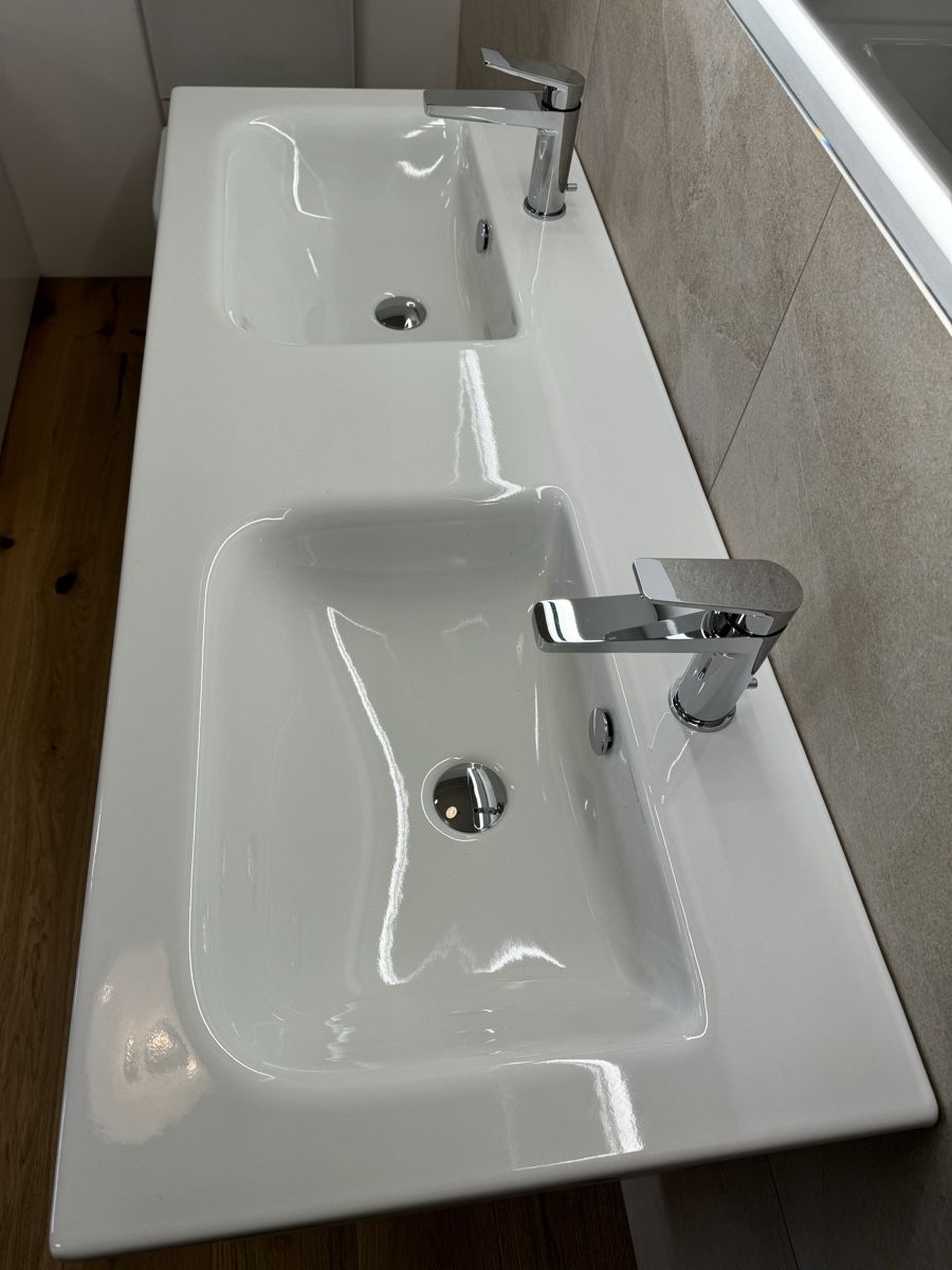 Alterna Mobili per bagno: Alterna Waschtischmöbel inkl.Illuminato Plus Spiegelschrank – Nuovo (secondo la descrizione) da Amriswil venduto da deluxe_bad 5