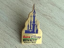 Pin  Euro Disney Renault