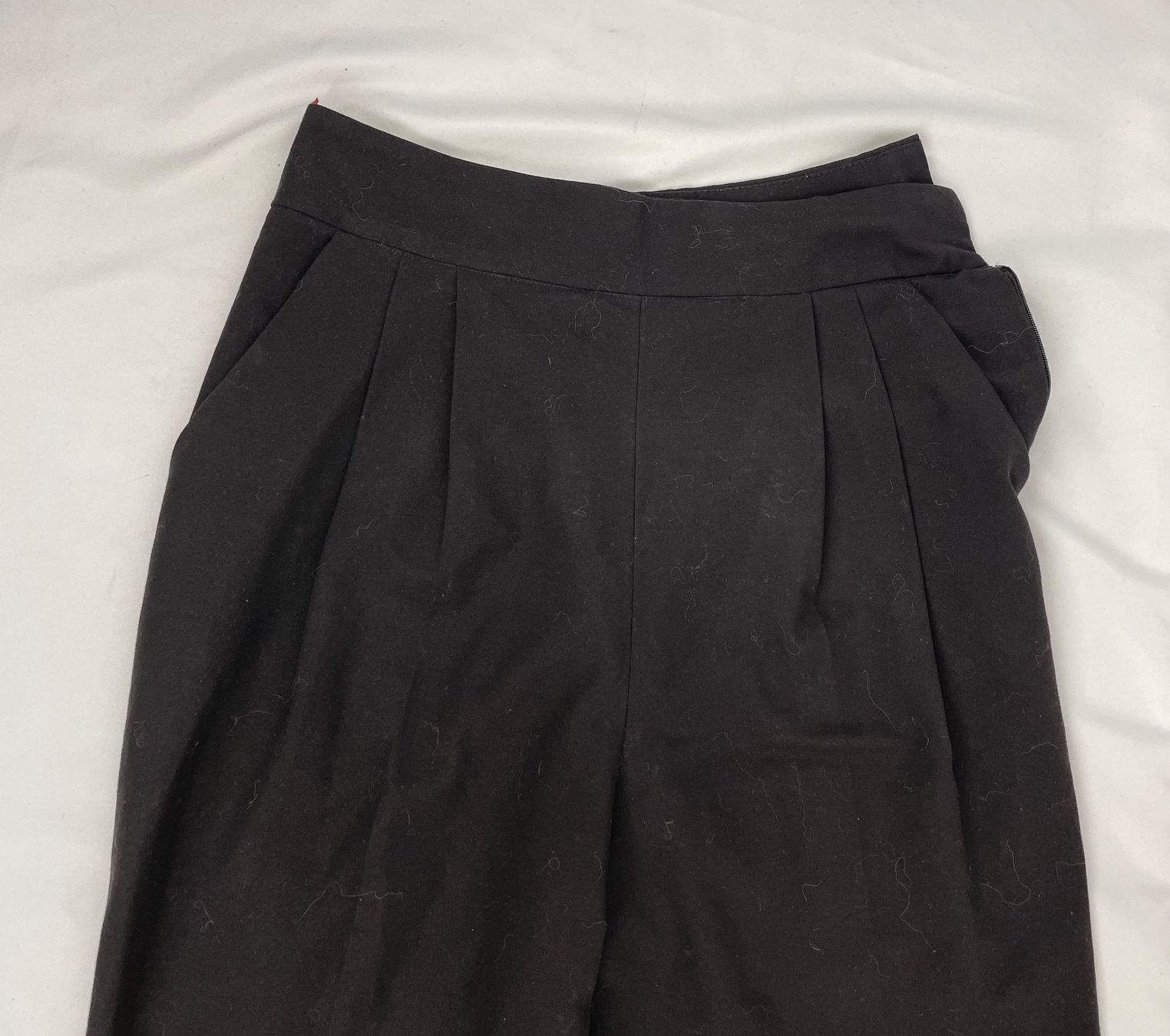 Asos Hosen: ASOS pantalon noir 36 – Gebraucht aus Lausanne von PlusValue_Lausanne 1