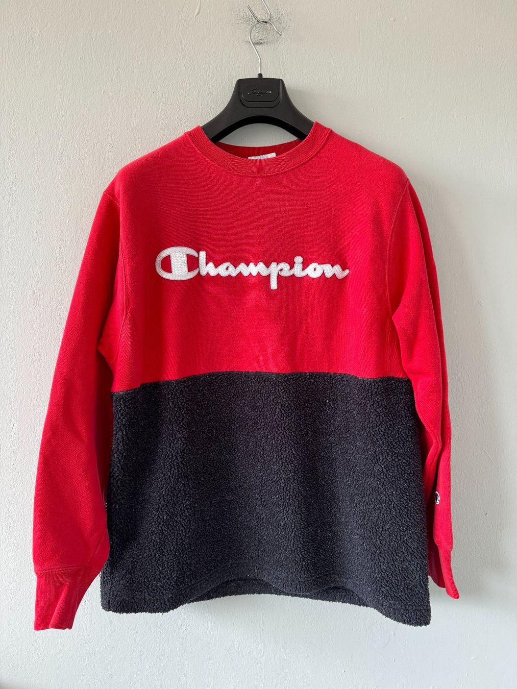Champion Maglioni & Felpe: Champion Reverse Weave Sweat men M pullover – Usato da Neuchâtel venduto da _Easy_to_Find_