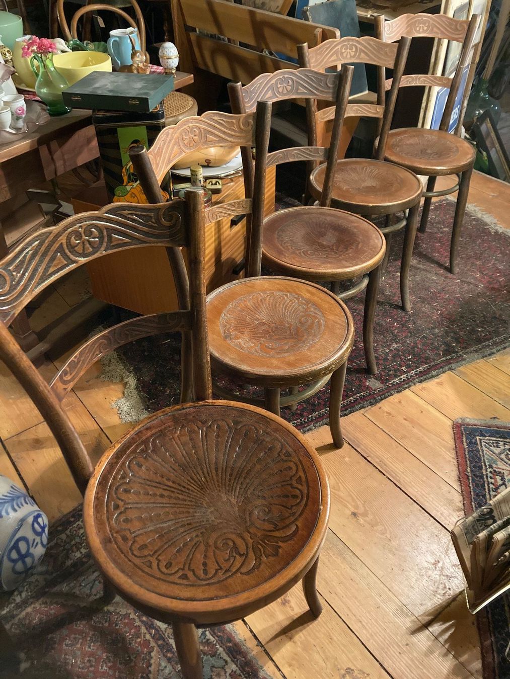 Sedie: Chaise Bistro Stuhl antik 5 stücke – Usato da St-Cierges venduto da LeRegain