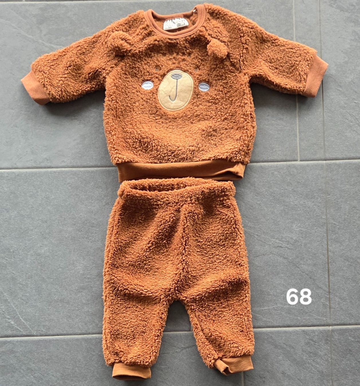 Completi: Teddy Plüsch Anzug Gr. 68 – Usato da Nürensdorf venduto da nm_schoeni28