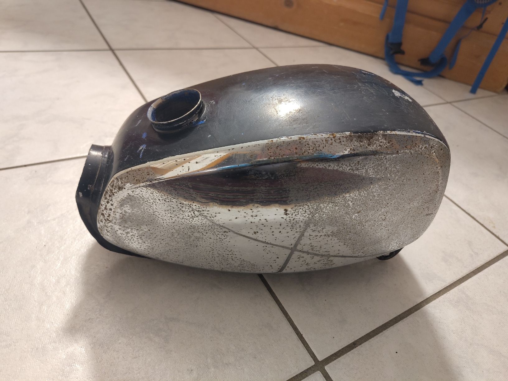 Zündapp Sonstiges Fahrzeugzubehör: Zündapp Belmondo Tank – Gebraucht aus Mühlrüti von Forestgun 5