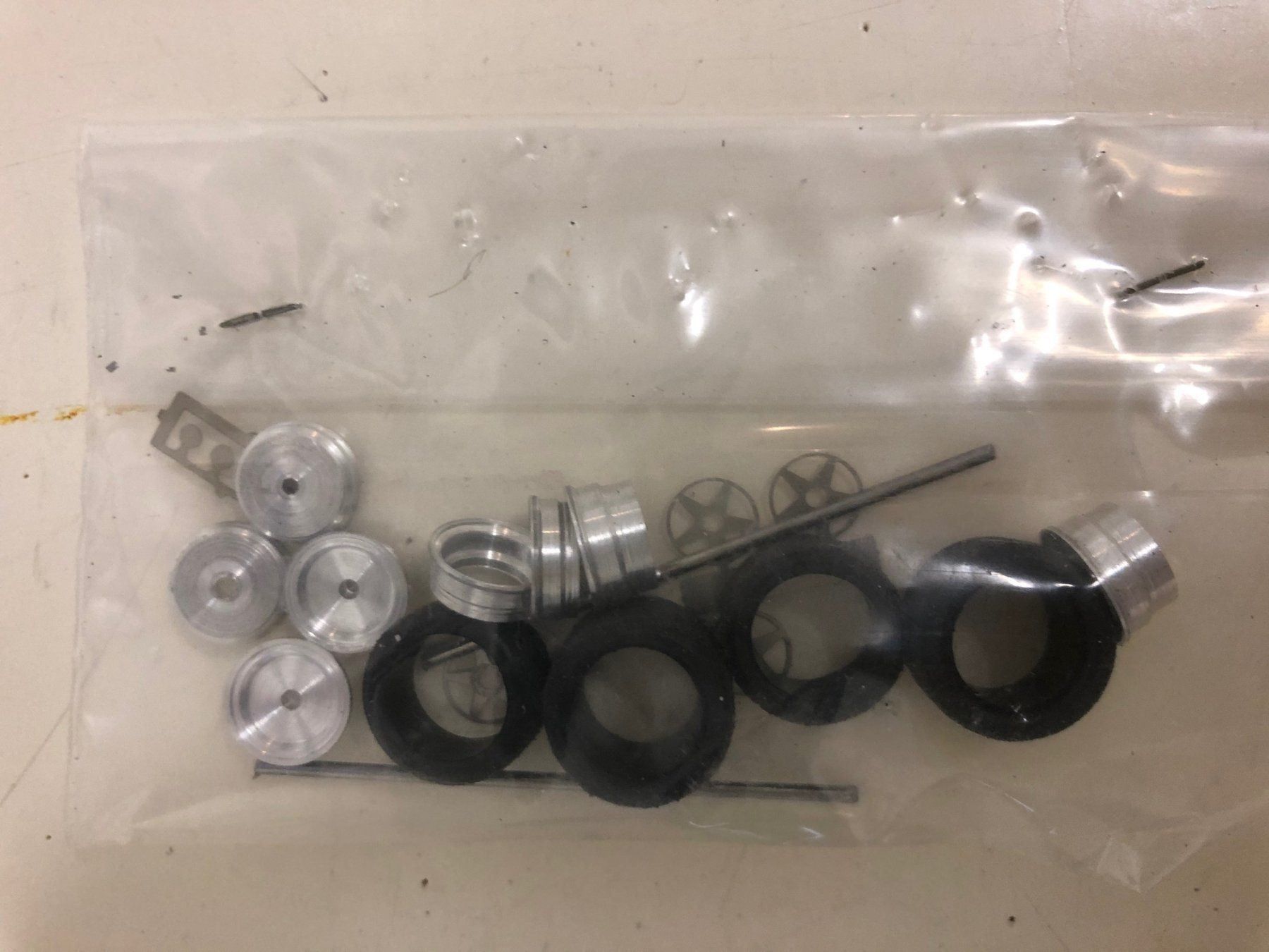 Ferrari Modellini d'auto: FDS-Kit Ferrari 1/43 – Nuovo (secondo la descrizione) da Muttenz venduto da Gucci2005 6