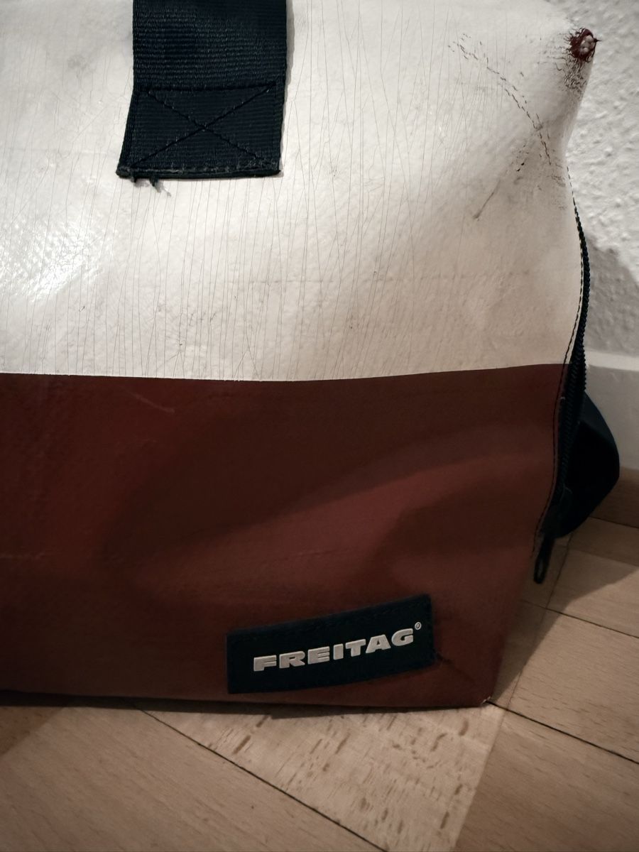 Freitag Taschen: Freitag Sporttasche Lois – Gebraucht aus Basel von CrvenaZvezdica 3