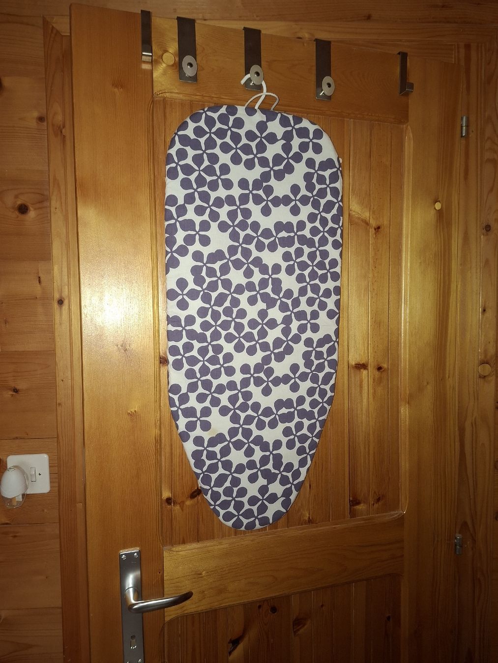Ikea Assi da stiro: Tisch Bügelbrett – Usato da Mühlebach (Goms) venduto da jad_bg6z 2
