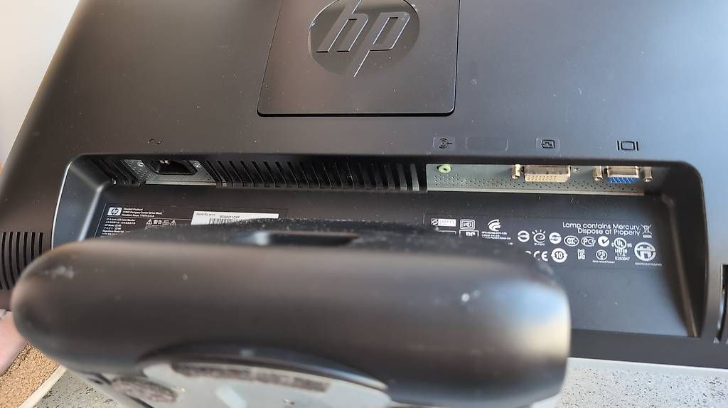 Hewlett Packard Monitore: Écran HP 2210i 21,5 pouces Full HD – Gebraucht aus Lausanne von pie_n2mq 2