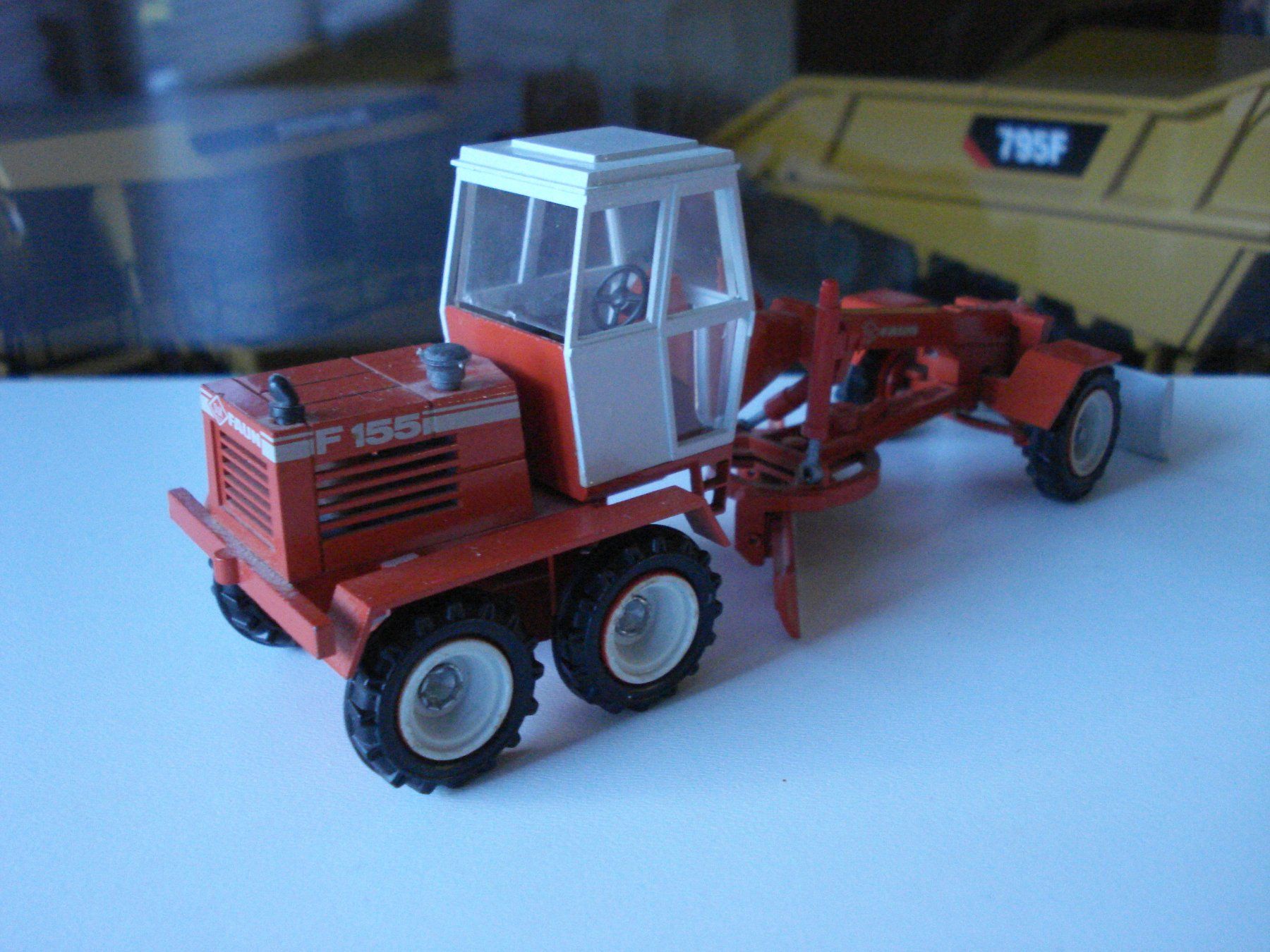 Kits de montage: O&K F 155 Grader – Neuf (Voir description) à Mitlödi par worker04 2