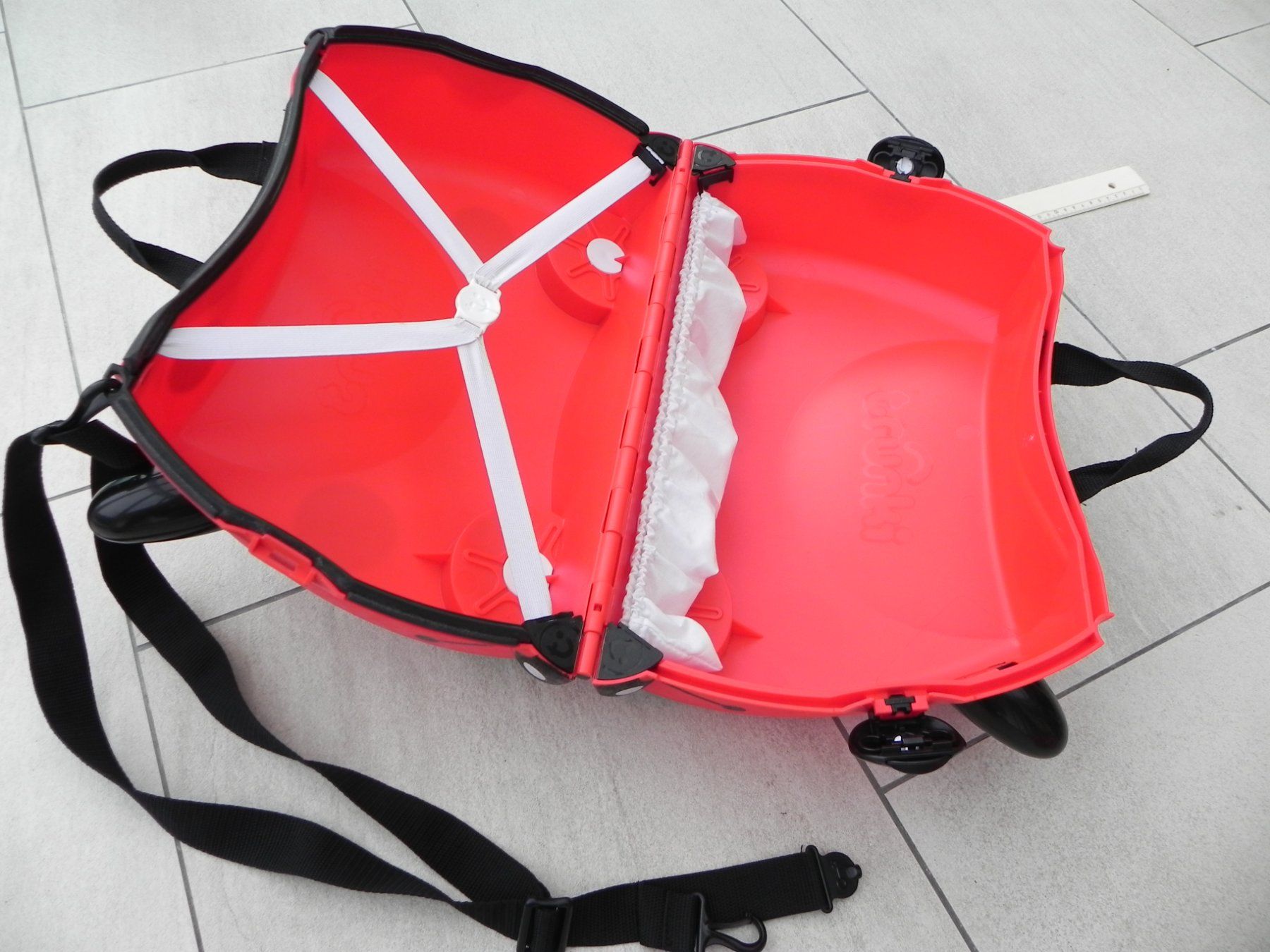 Trunki Valises de voyage: Trunki Kinderkoffer Marienkäfer Design – D'occasion à Stallikon par pcerny16 6