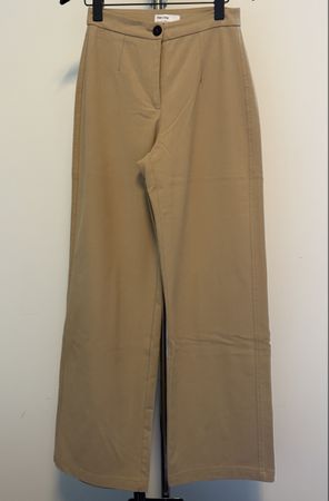 Pantalon femme beige Bershka taille 36 bon état