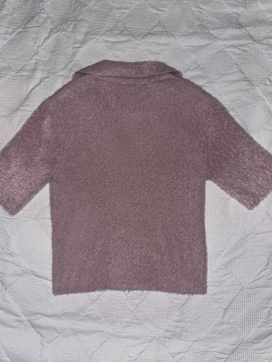 Zara T-shirt: Zara Fuzzy Top - Size S – Usato da Les Avanchets venduto da ang_qqx6 1